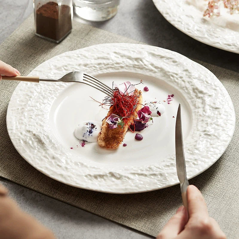 Creative Textured Ceramic Plate with Stone-Edge Design – Available in 3 Sizes