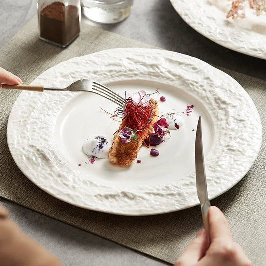 Creative Textured Ceramic Plate with Stone-Edge Design – Available in 3 Sizes