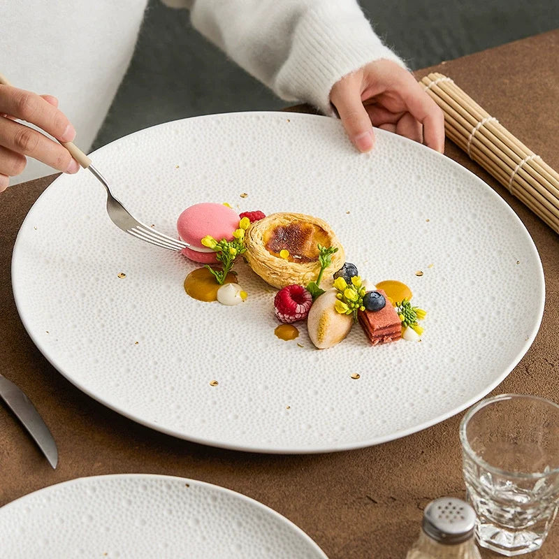 Textured White Porcelain Dinner Plate with Gold Dots – Modern Fine Dining Tableware