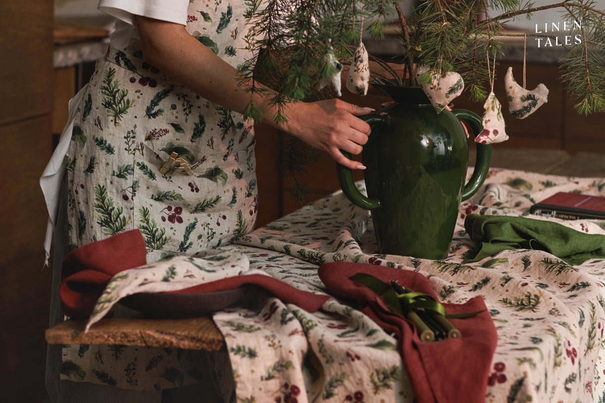 Winter Berries Linen Tablecloth